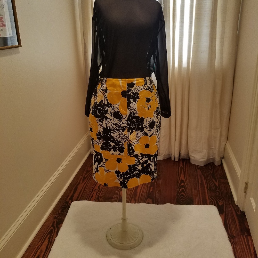 Carlisle Bright floral cotton skirt Size 12 - Picture 3 of 7